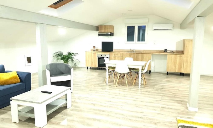 Clermont-Dessous Apartamento | Homerez - Spacious apartement for 6 ppl. with terrace at Clermont-Dessous