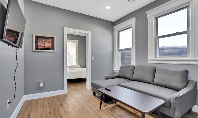 Roselle Park Apartamento | Very Affordable & New!6 Beds Apt in Roselle Park,NJ! Near Schools. Pet Friendly!