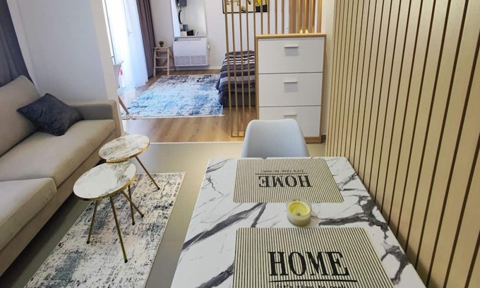 Pogradec Apartamento | Modern apartment in the city center, balcony with a lake view