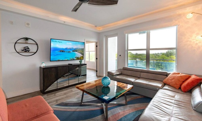 Merritt Island Apartamento | Luxury Condo with Pool and Gym at Cape Crossing