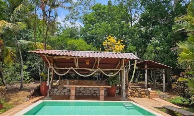 Esparza Otro | "Villa Pochote" 3B and pool for a relaxing getaway.