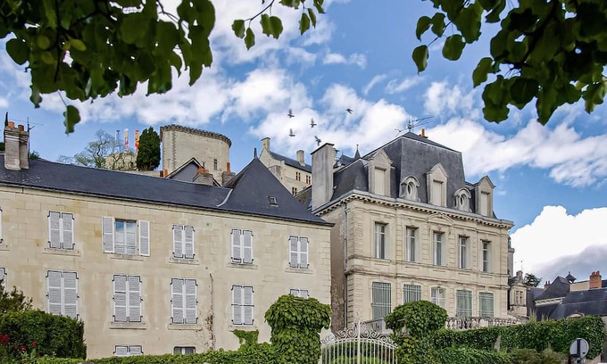 Crouzilles Casa | 2 bedroom accommodation in Crouzilles