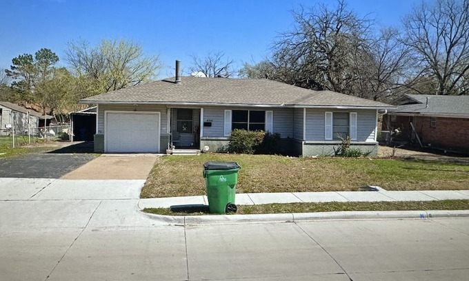 Greenville Casa | House for Rent for Eclipse Weekend - Available Thursday - Tuesday
