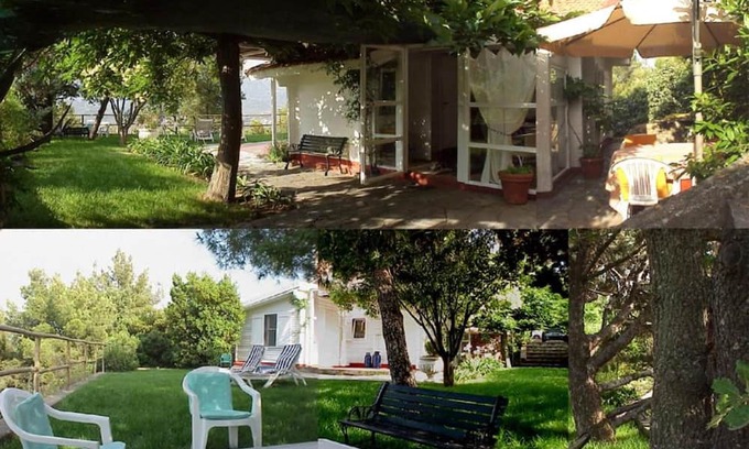 Torrazza Casa | Bungalow 'Deliziosa Casetta Con Dehor' with Mountain View, Private Garden and Wi-Fi