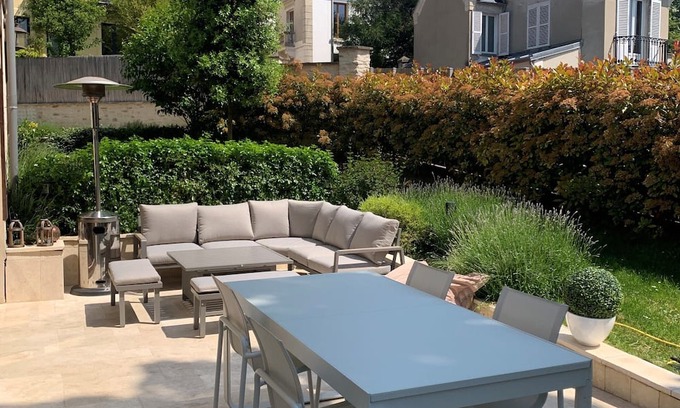 Ville-d'Avray Villa | Vrbo Property