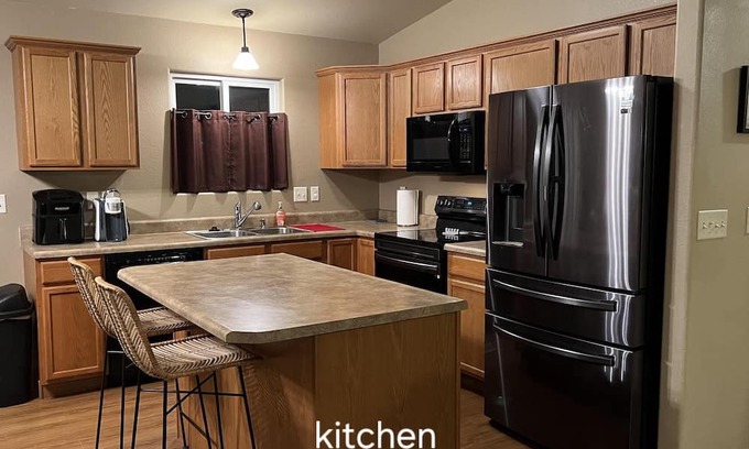 Box Elder Casa | Clean & spacious home perfect for families! 10 minutes from Rapid City!