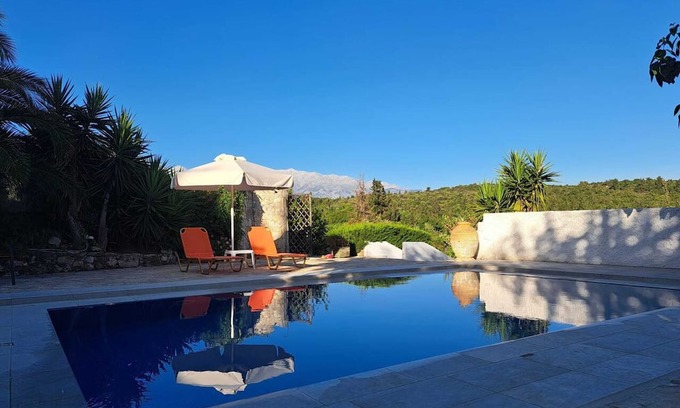 Douliana Apartamento | Homerez - Nice apartement 2 km away from the beach for 4 ppl. with shared pool