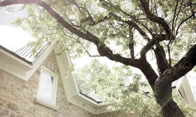 Tay Valley Casa | Allan's Mill Town Estate - Historic 1855 Farmhouse