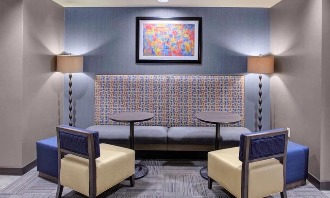 Columbus Casa | Modern Rooms | EV Charging & Indoor Pool | Next to Scioto Downs