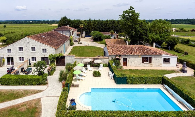 Brives-sur-Charente Cama Y Desayuno | Les Tulipes Chambre Avec vue sur Jardin