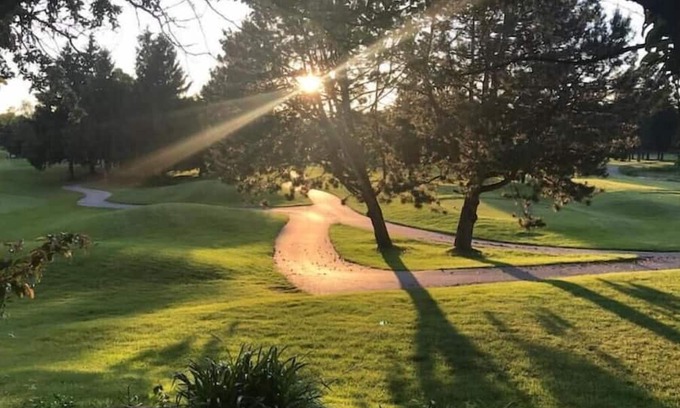 Acme Condominio | Condo E on the Spruce 12th tee