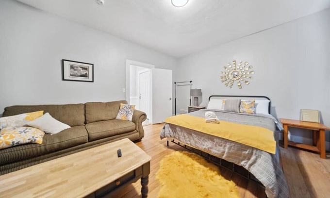 Highland Square Apartamento | Highland Square Apartment