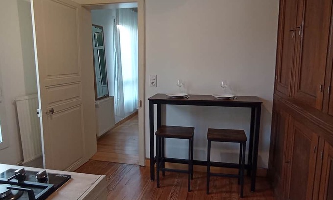 Laluque Apartamento | Location Appartement Dans une Grande Maison de Campagne Avec Jardin Boisé