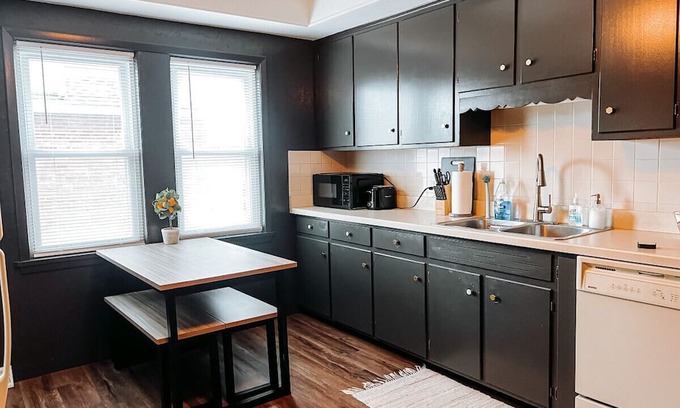 Wickliffe Casa | Wickliffe Home 20 Mins From DT CLE