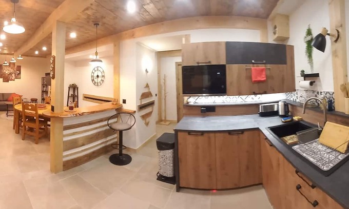 Saint-Nicolas-la-Chapelle Apartamento | Appartement Rénové La Chapelle des Myrtilles