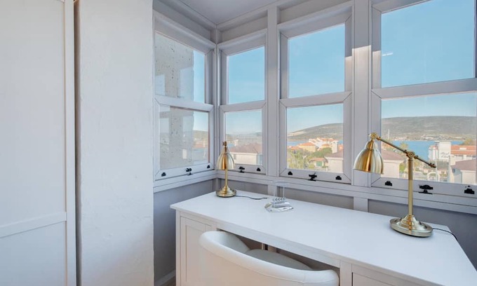 Alacati Apartamento | Sea view duplex w terrace in Alacati