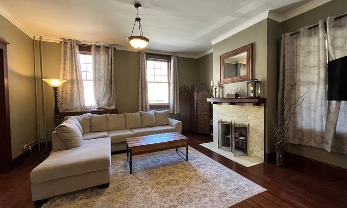 Hannibal Casa | Gypsum Hill- Historic Downtown Hannibal Missouri