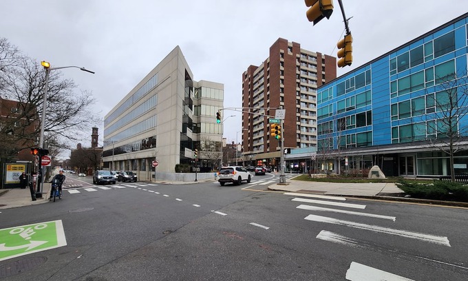 Mid-Cambridge Casa | Harvard Square Garden apartment w/ parking and laundry sleeps 4.
