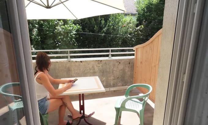 Perrigny Apartamento | Studio six