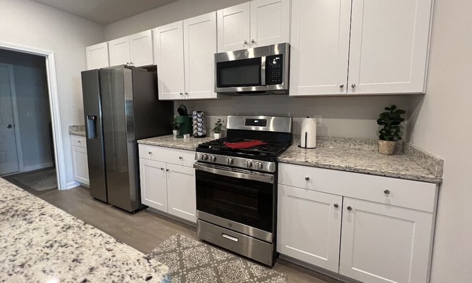 Forestbrook Casa | Massive New Construction Home w/ King Beds & More!