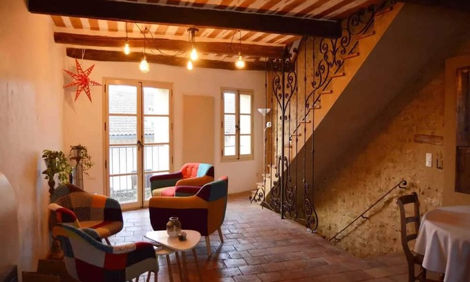 Courthezon Apartamento | Homerez - Beautiful apartement for 4 ppl. with terrace at Courthézon