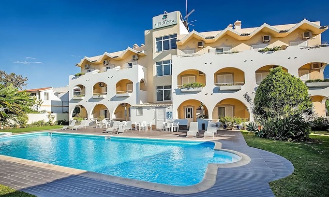 Figueiral Casa | Explore Algarve's Beaches! Kitchenette, 2 Swimming Pools, Close to Vale do Lobo!