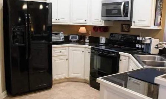 Beebe Casa | RaneyDay RedBird Retreat Water View/near Searcy AR