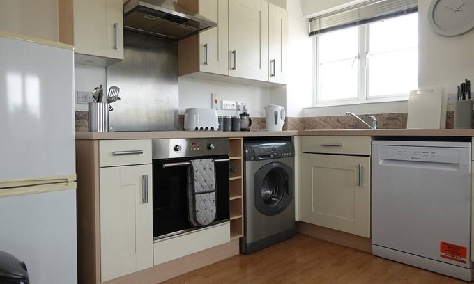 Colchester Apartamento | Guest Homes | Axial Apartment