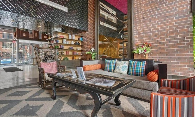 Mill District Apartamento | CozySuites Mill District, pool, gym # 01