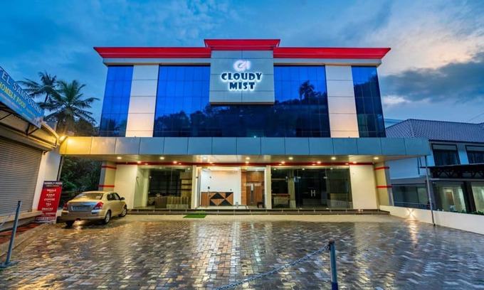 Devikolam Hotel | Collection O Cloudy Mist