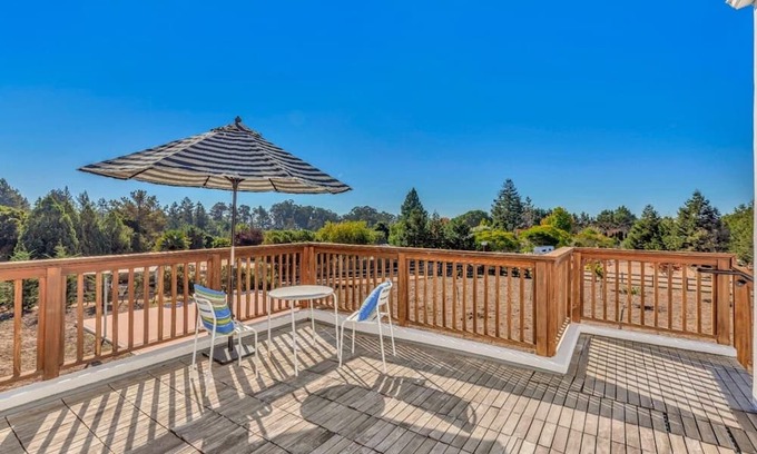 Soquel Casa | Furnished 2 Bed 1.5 Bath Home In Sunny Santa Cruz County