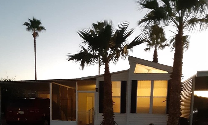 Tucson Casa | Descubra por qué Voyager RV Resort es un lugar de vacaciones muy buscado.