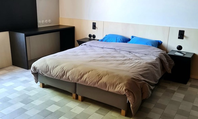 La Breille-les-Pins Casa | Gite Touristique et Équestre Dans une Commune Boisée