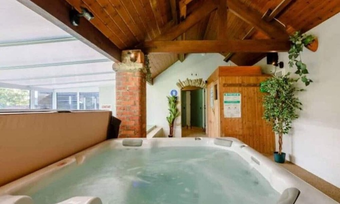 Newton-on-Rawcliffe Apartamento | Modern cottage w pool in North Yorkshire
