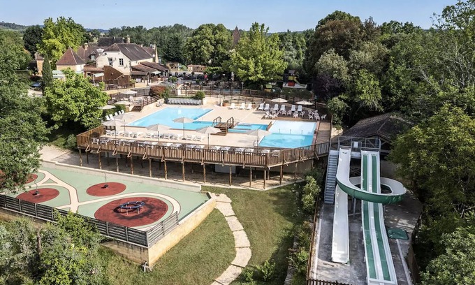 Sainte-Nathalene Casa | Camping Romanée Les Grottes de Roffy**** - 3 Room Mobile Home 4 People