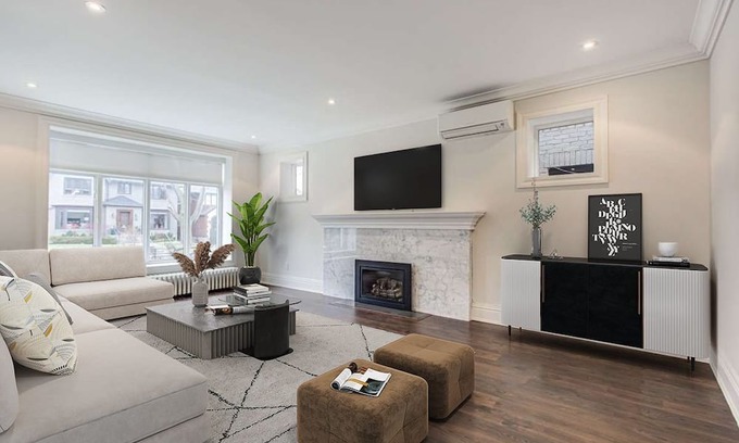 Midtown Toronto Casa | Luxurious Four Bedroom House in Forest Hill