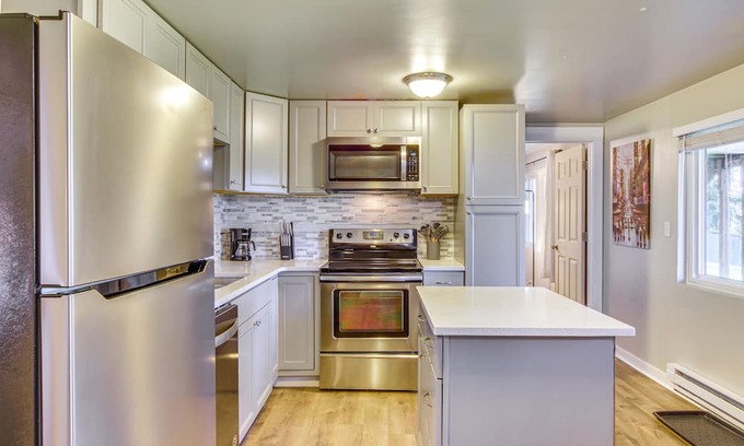 Bothell Apartamento | Modern Lower-Level Apt ~ 4 Mi to UW Bothell!