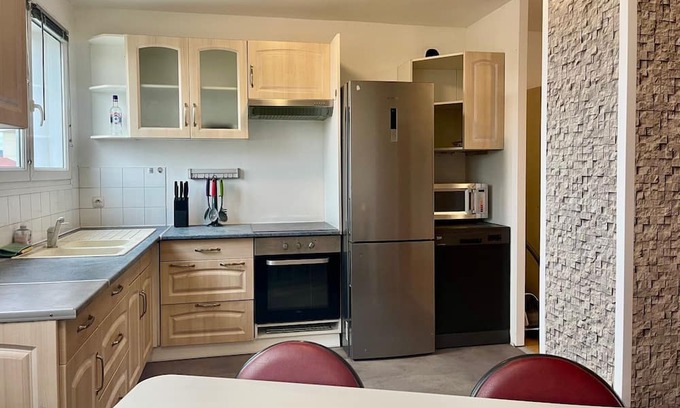 Besancon Apartamento | Grand Appartement Lumineux de 4 Chambres 92m²
