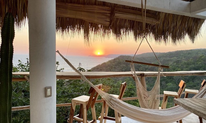 San Pedro Pochutla Casa | Casa con Palapa y Vista a la Increíble Playa del Pacífico en la Costa Oaxaqueña