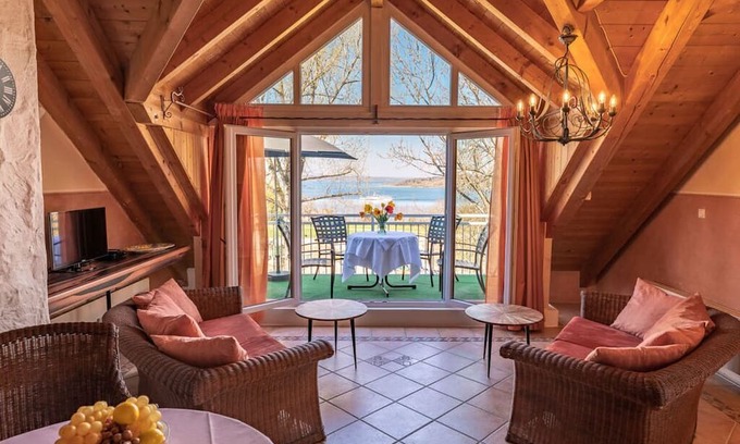 Herrsching am Ammersee Apartamento | Holiday apartment Haus Seeblick