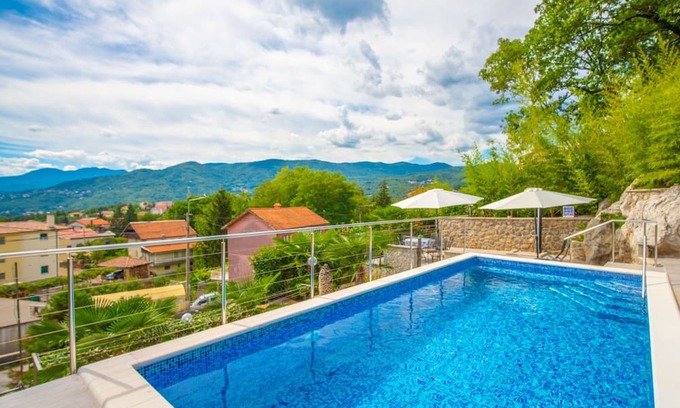 Trinajstici Casa | Koalas Nest Home & Apartments by Interhome