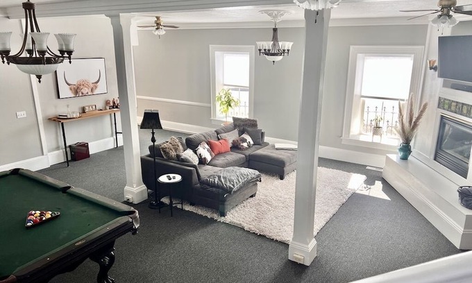 Milford Casa | Large fully furnished corporate housing. Centrally located, plenty of parking.