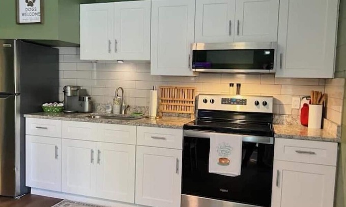 Oviedo Casa | Cozy Knight Stay