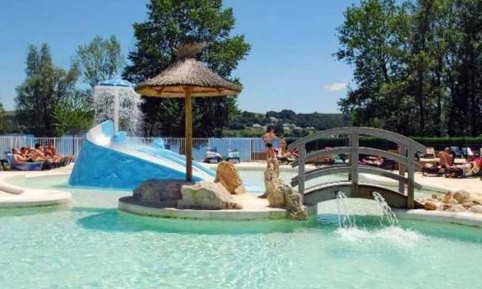 Canet-de-Salars Casa | Camping 4 étoiles - Parc aquatique - eeeaha