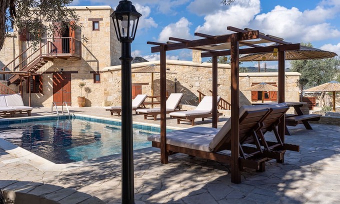 Giolou Apartamento | Stone Court Boutique Studios