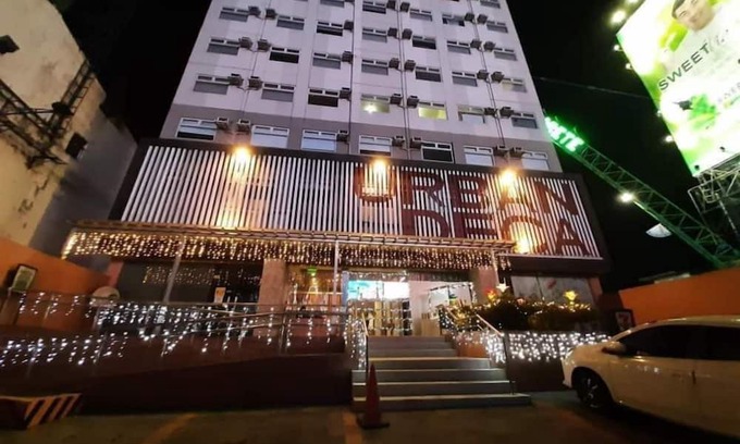 Plainview Condominio | Minimalist Condo with Unli Wifi/Netflix