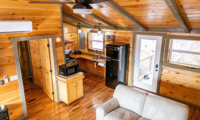 Stanton Cabina | Suspended SkyView Cabin Near RRG