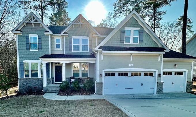 Southern Pines Casa | Spacious Family Home in Southern Pines for 2024 US OPEN. Close to shuttle!