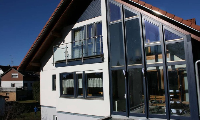 Bad Buchau Apartamento | Apartment 'Bauerngarten - 2' with Private Terrace, Private Garden and Wi-Fi