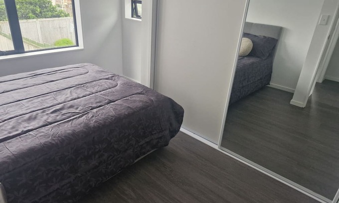 Papatoetoe Casa | Mini Mansion